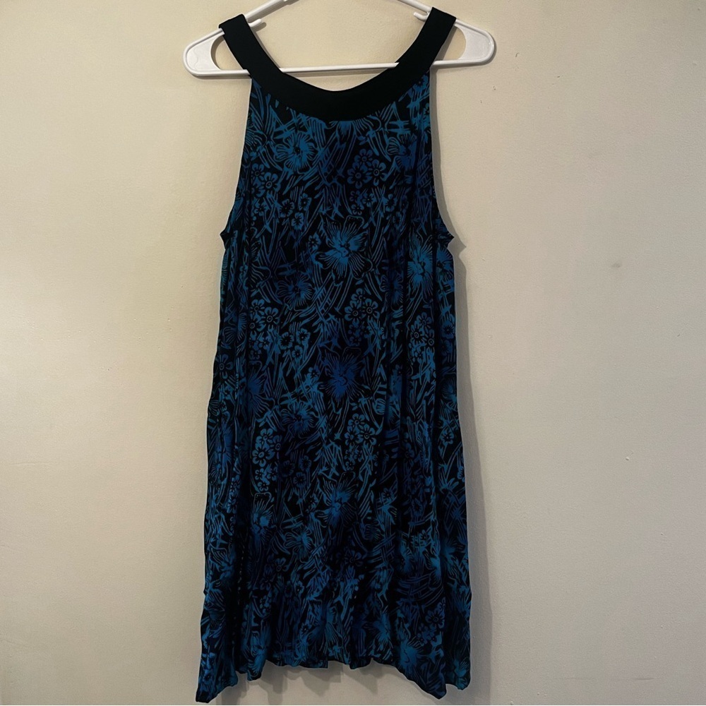 NWT Bali Batiks Sleeveless Dress & Necklace
